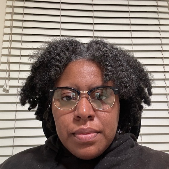 Elegant Black and Gold Browline Glasses - Picture 5 of 6